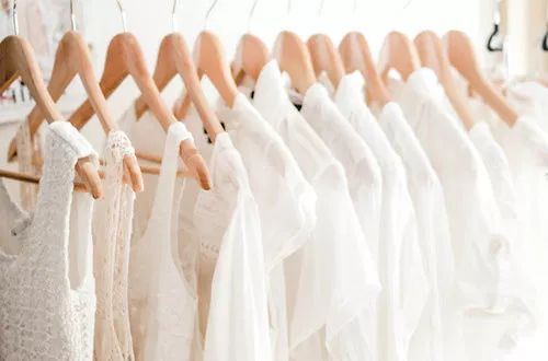 新衣服怎么洗不掉色？只有10%的人做對了！紡織專家揭秘正確洗滌法